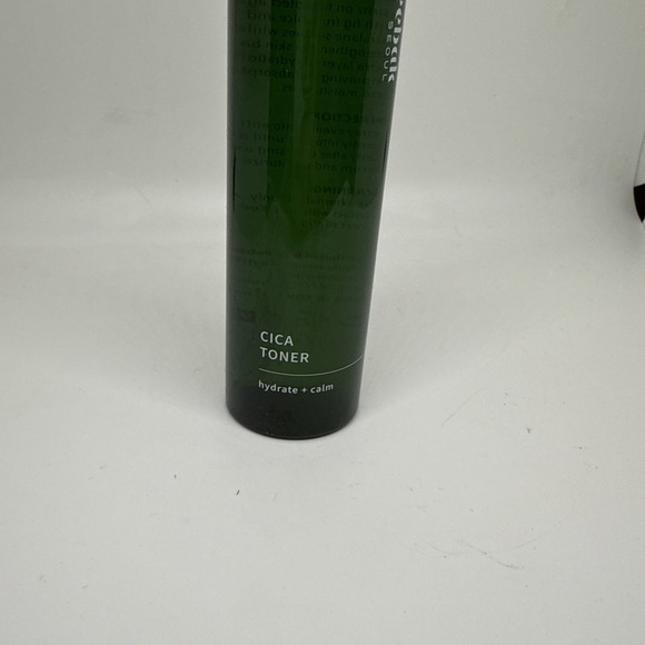Meebak Cica Toner Hydrate & Calm Korean Face Mist 4 Oz No Lid - Picture 3 of 4